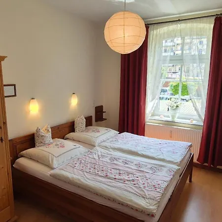 Zum Gruenen Tor Apartment *